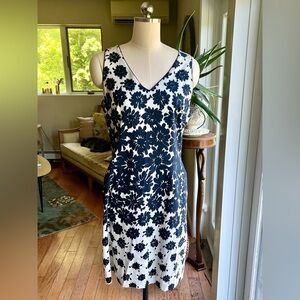 Ann Taylor Blue and White Sheath Midi Dress V-Neck Sleeveless